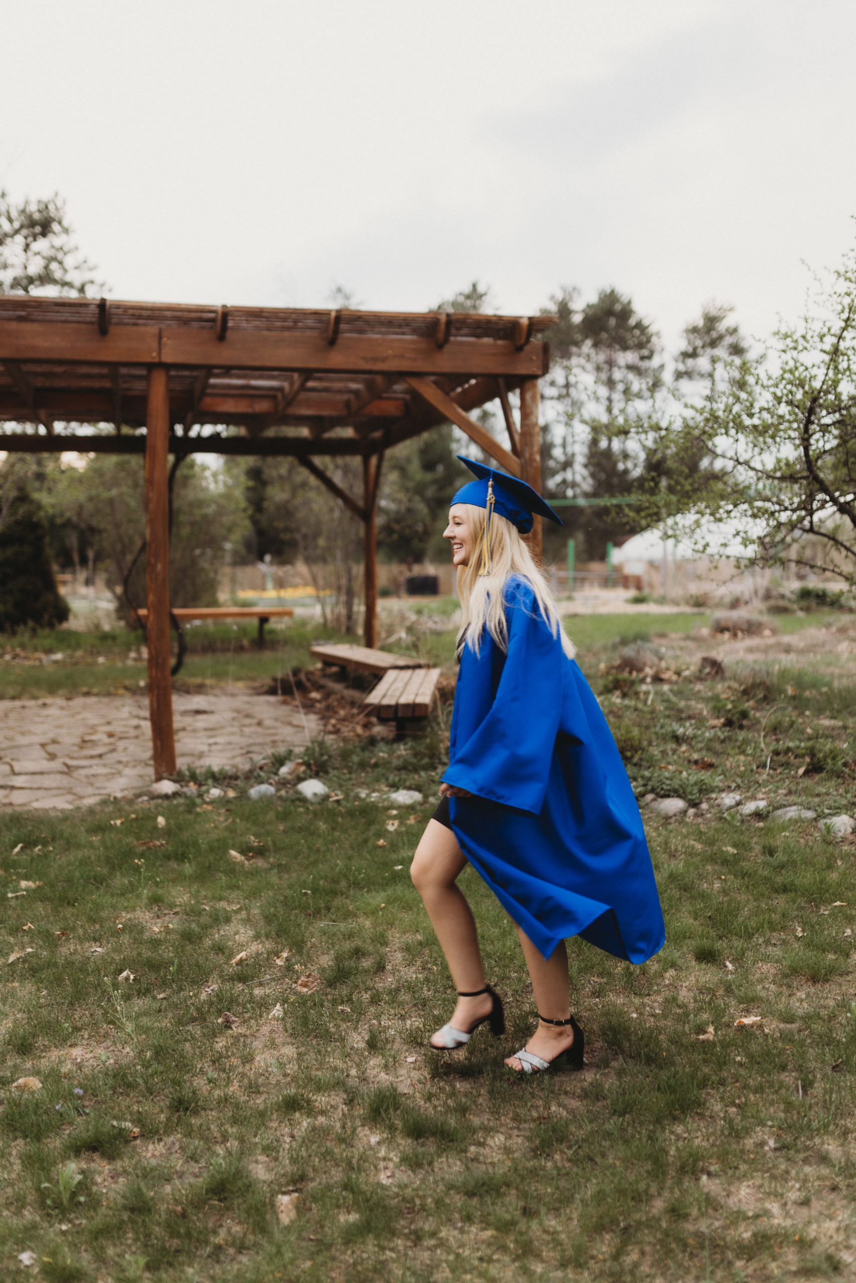 gaylord high school cap and gown photography session